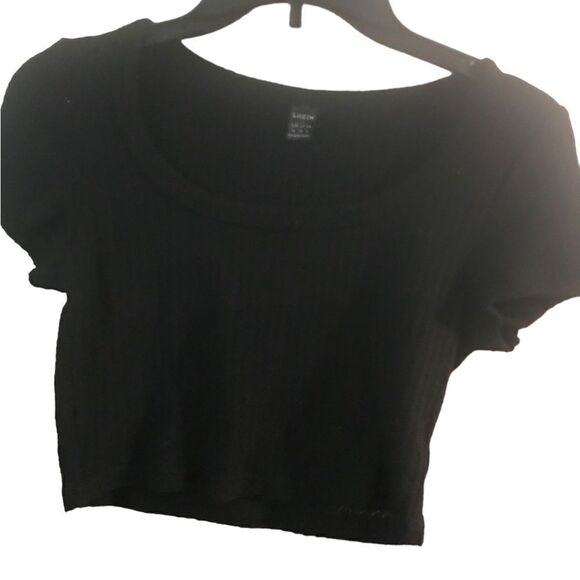 Shein size medium black crop top shorts sleeves - Picture 2 of 8